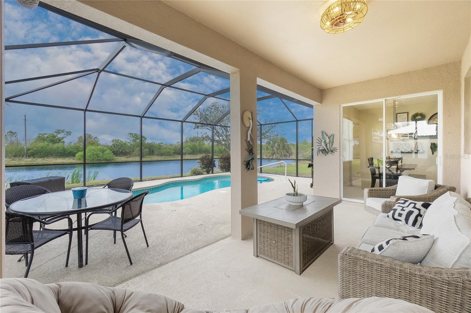 Image 44 of 56 For 12759 Pembroke Circle S
