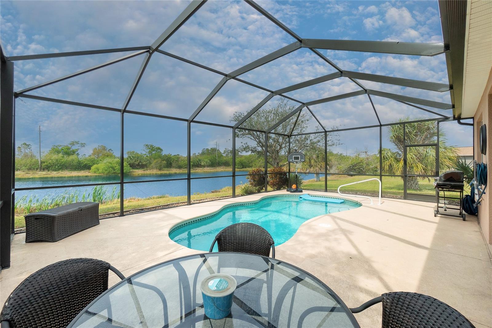 Image 45 of 56 For 12759 Pembroke Circle S