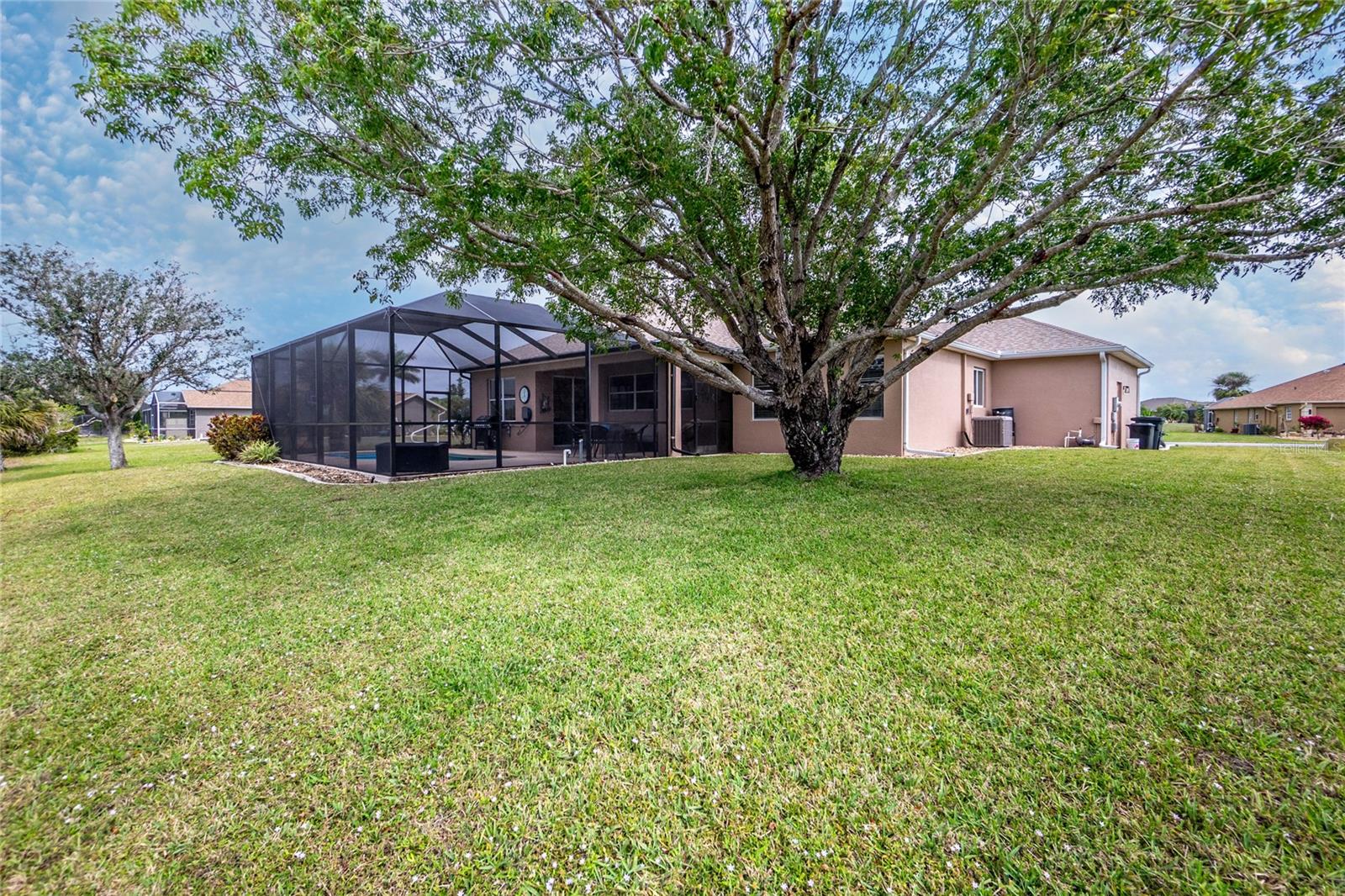 Image 50 of 56 For 12759 Pembroke Circle S