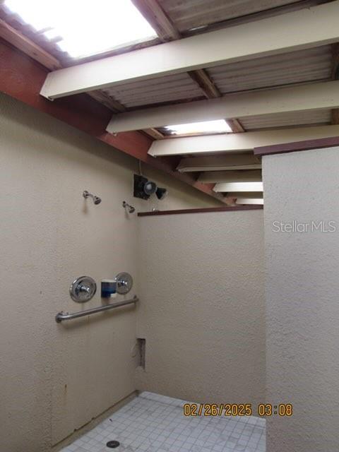 Image 10 of 33 For 21405 Olean Boulevard 605