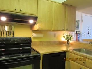 Image 16 of 33 For 21405 Olean Boulevard 605