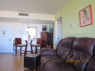 Image 21 of 33 For 21405 Olean Boulevard 605