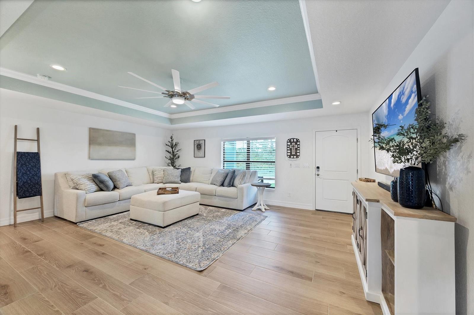 Image 4 of 26 For 14325 Mcfarland Avenue