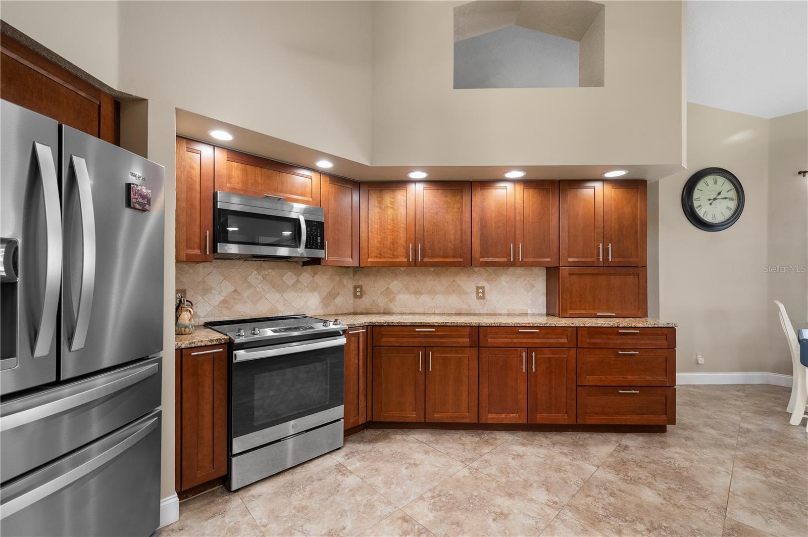 Image 14 of 50 For 12734 Pembroke Circle S