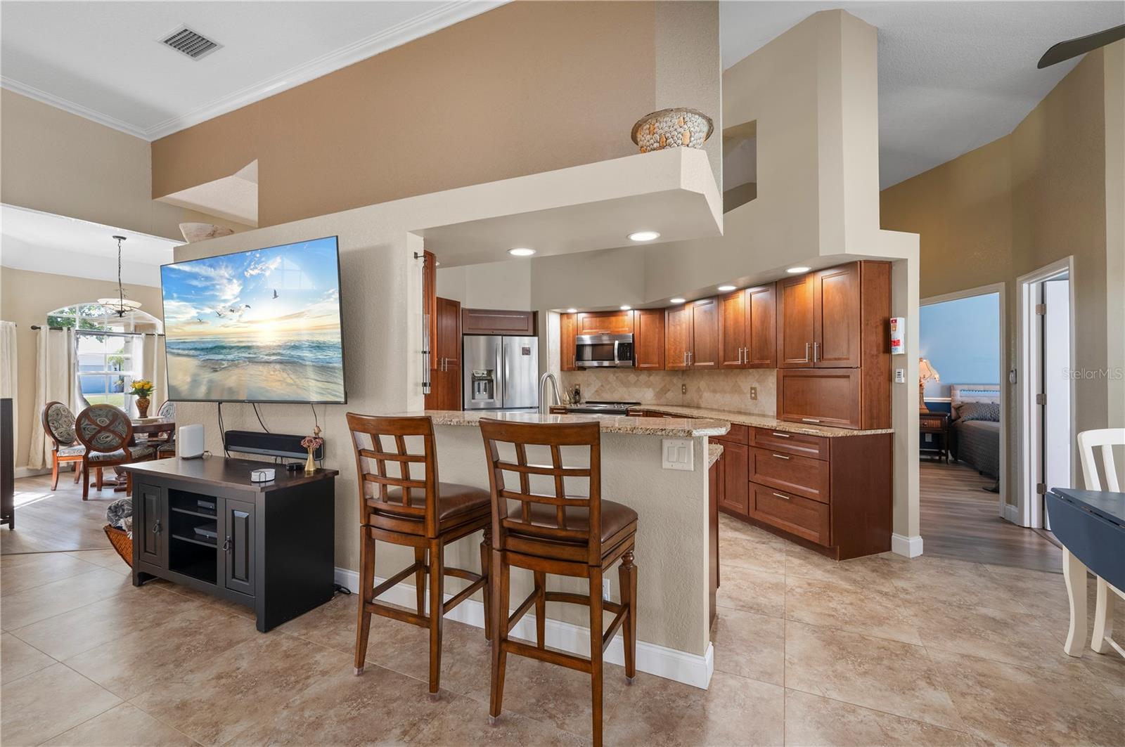 Image 18 of 50 For 12734 Pembroke Circle S