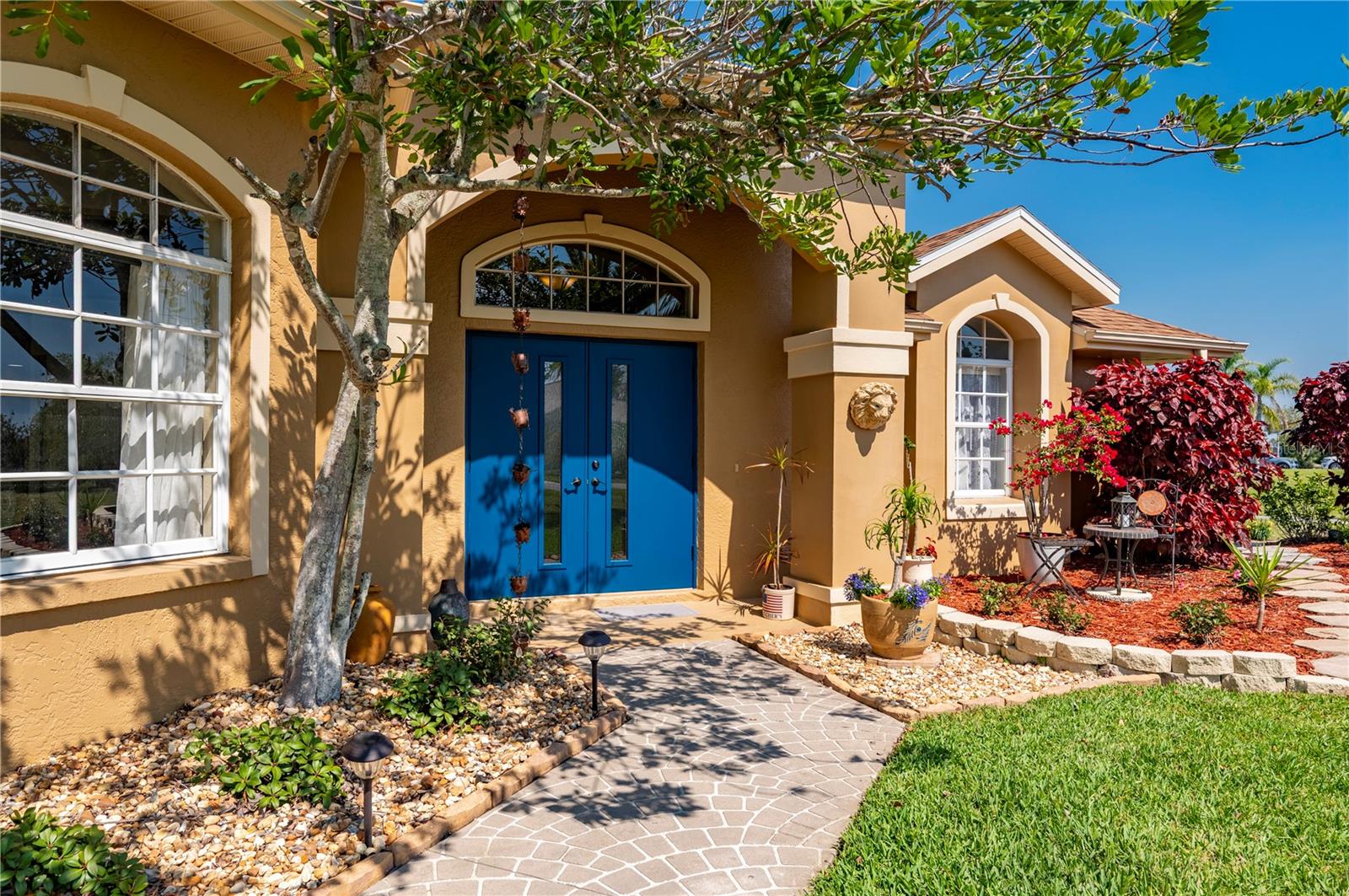 Image 4 of 50 For 12734 Pembroke Circle S