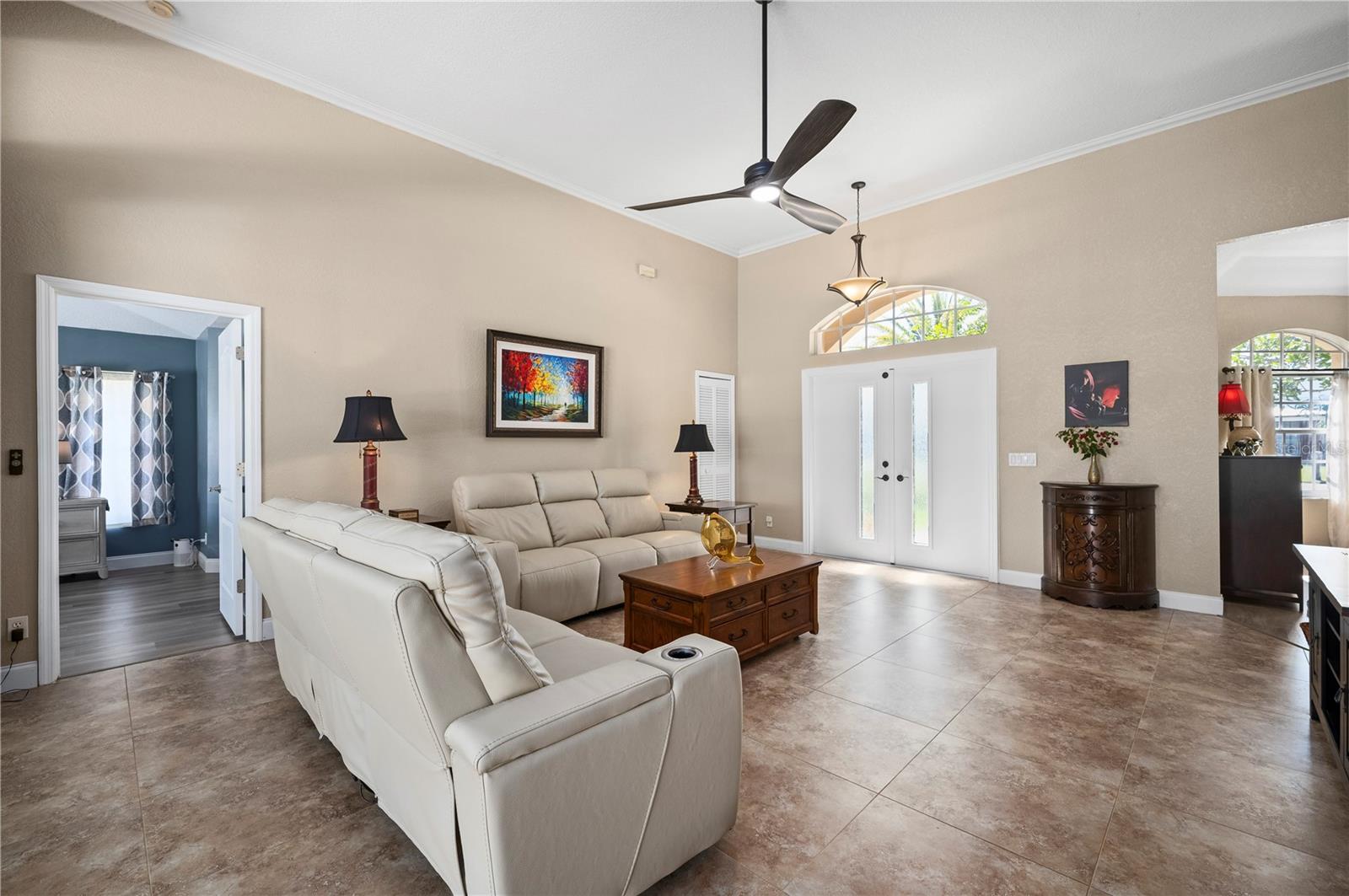 Image 9 of 50 For 12734 Pembroke Circle S