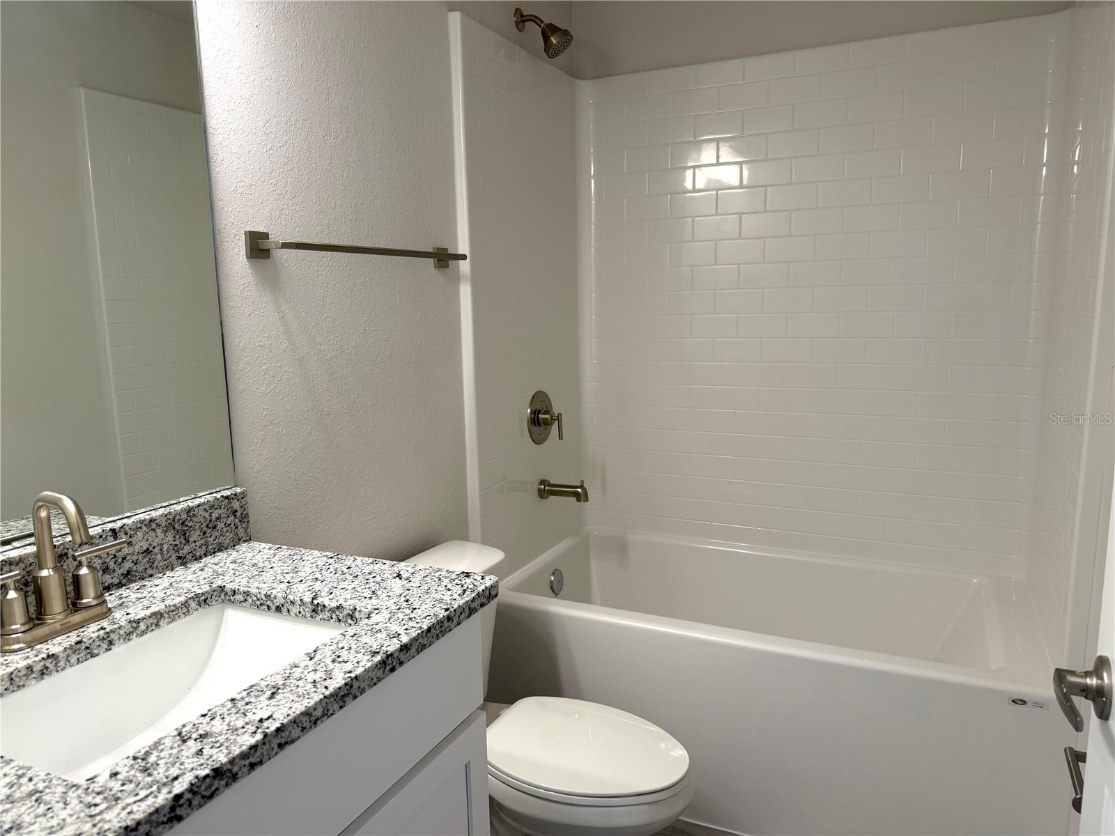 Image 15 of 34 For 13902 Allamanda Circle