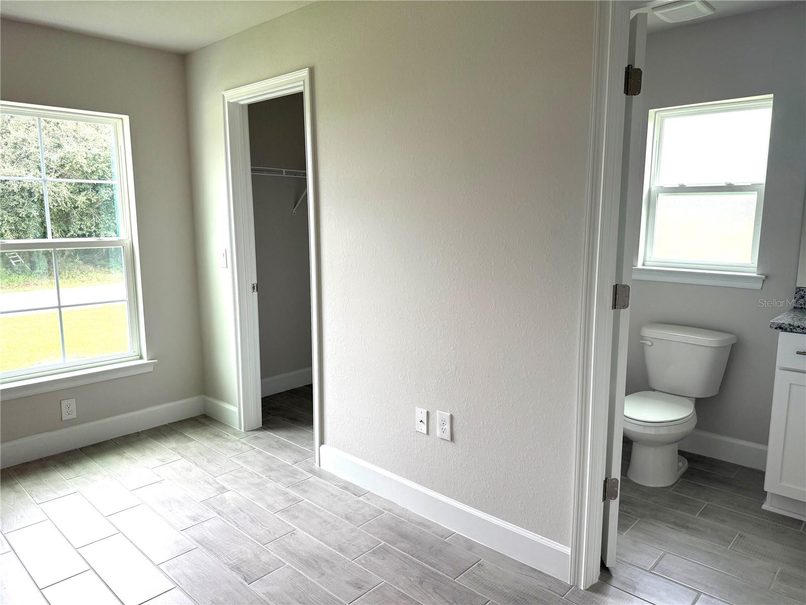Image 16 of 34 For 13902 Allamanda Circle