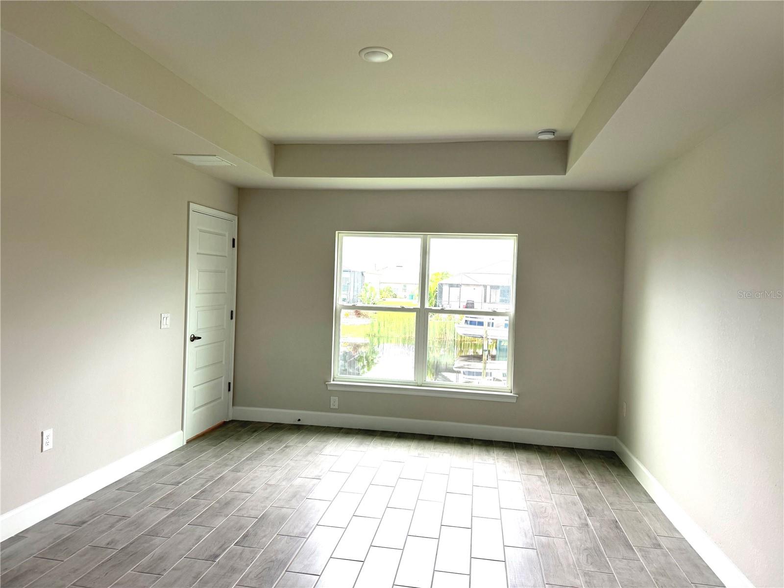 Image 22 of 34 For 13902 Allamanda Circle