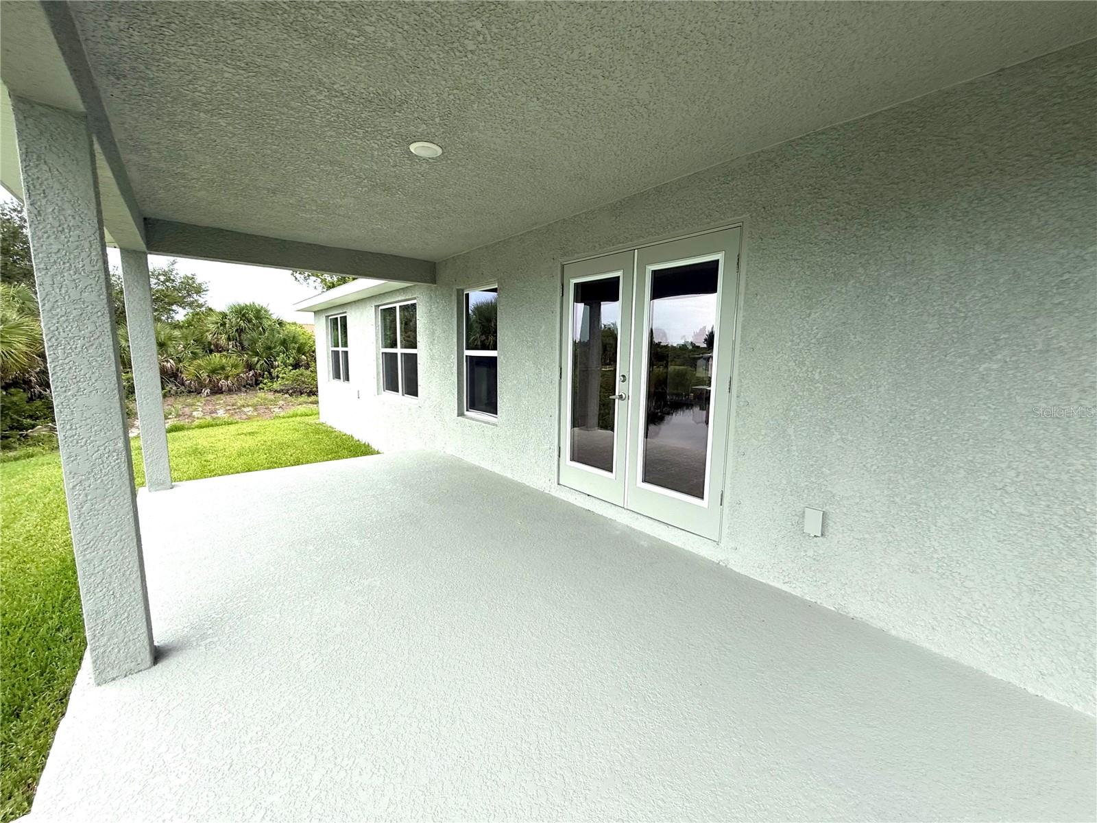 Image 27 of 34 For 13902 Allamanda Circle