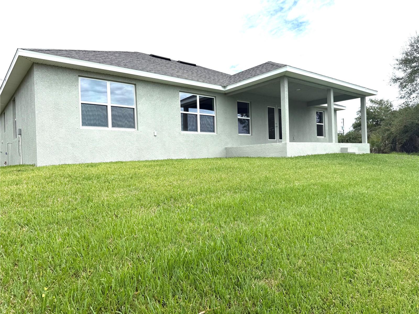 Image 29 of 34 For 13902 Allamanda Circle