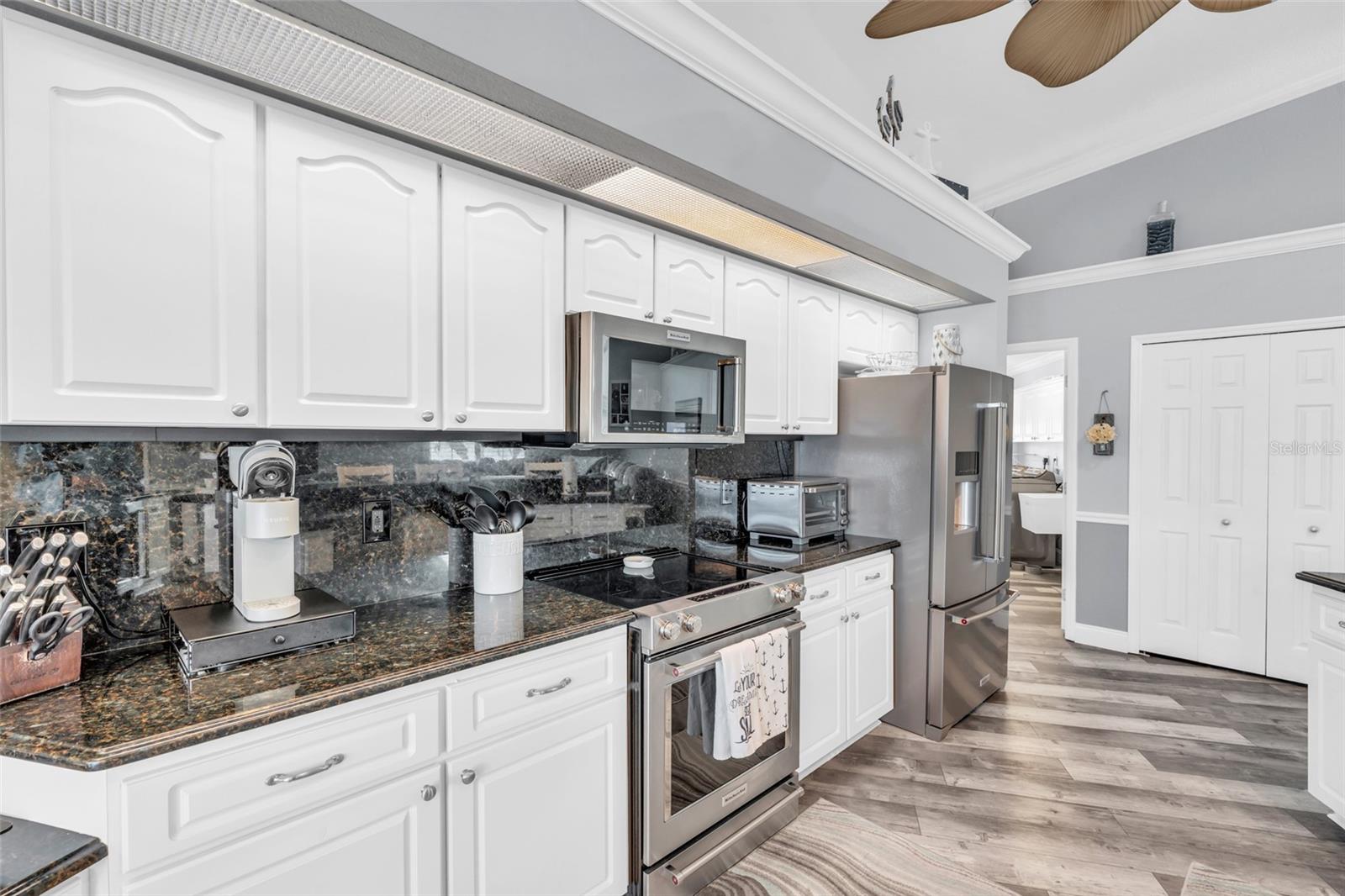 Image 13 of 56 For 2822 30th Street