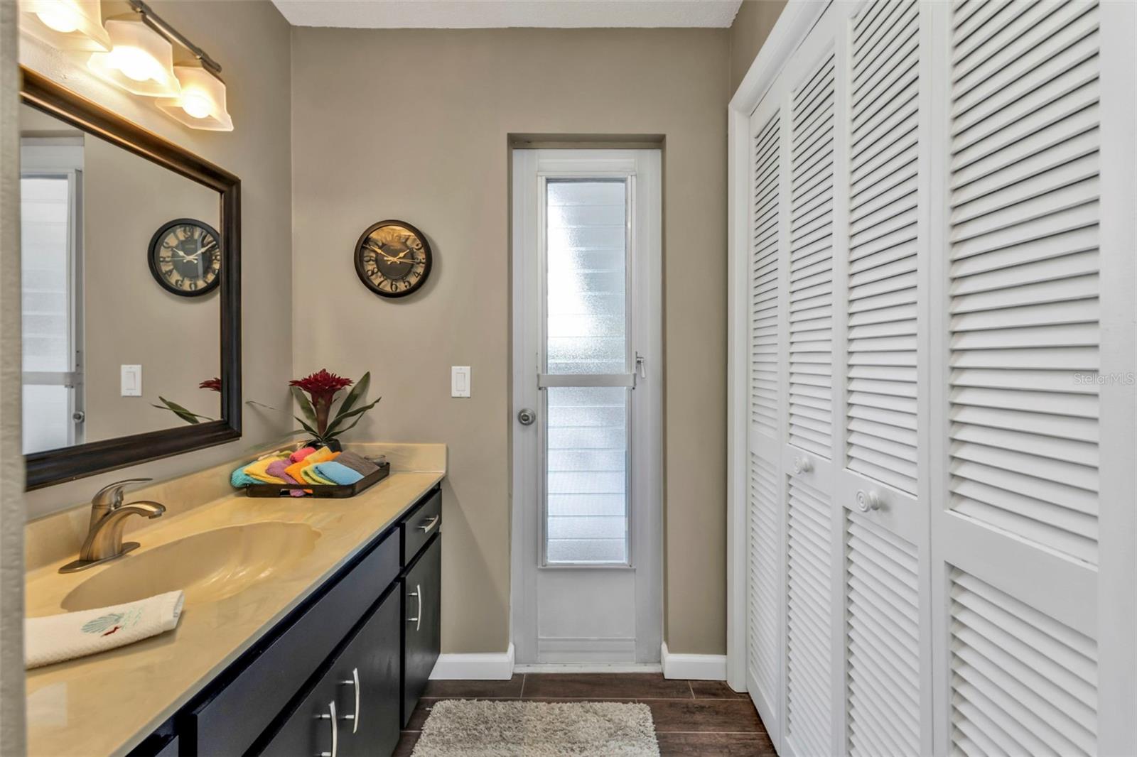 Image 10 of 74 For 1430 Aken Street