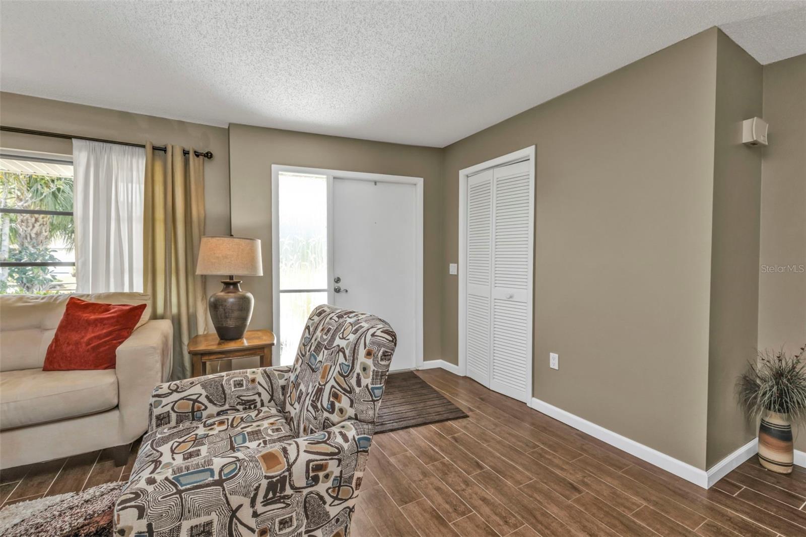 Image 21 of 74 For 1430 Aken Street