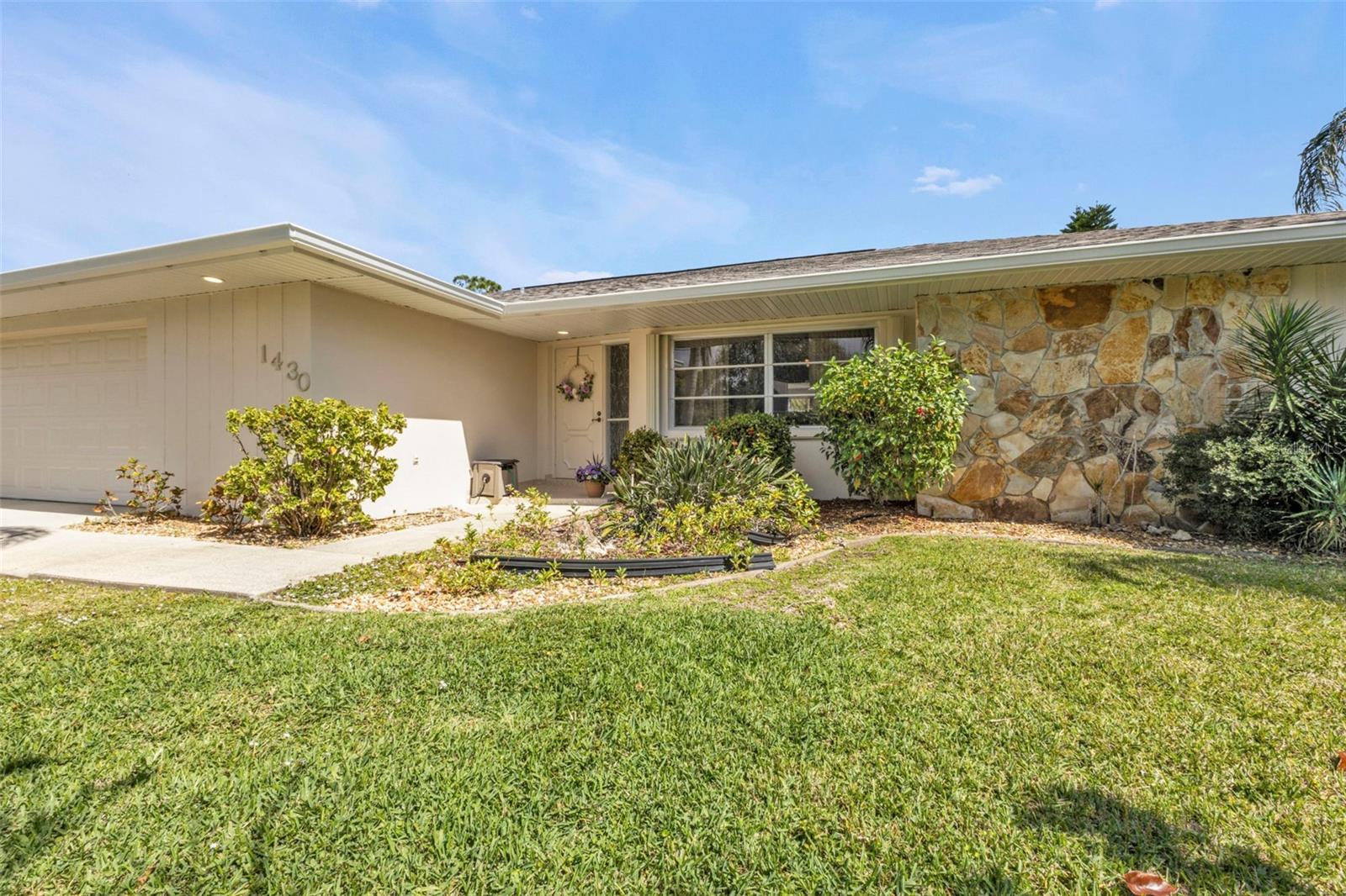 Image 3 of 74 For 1430 Aken Street