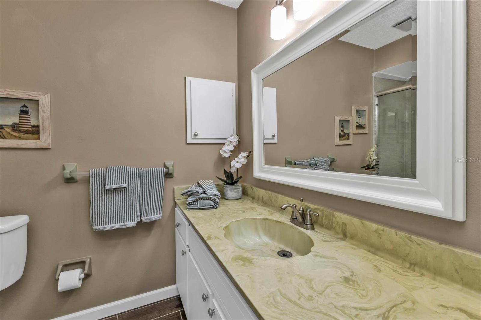 Image 30 of 74 For 1430 Aken Street