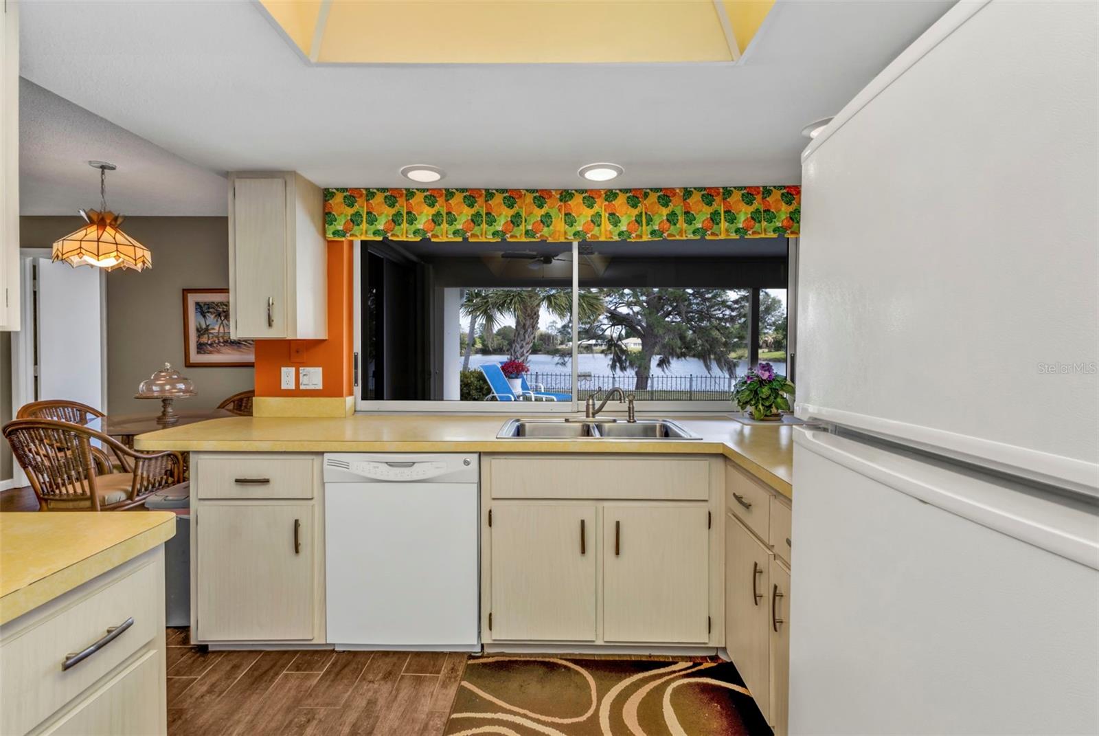 Image 4 of 74 For 1430 Aken Street