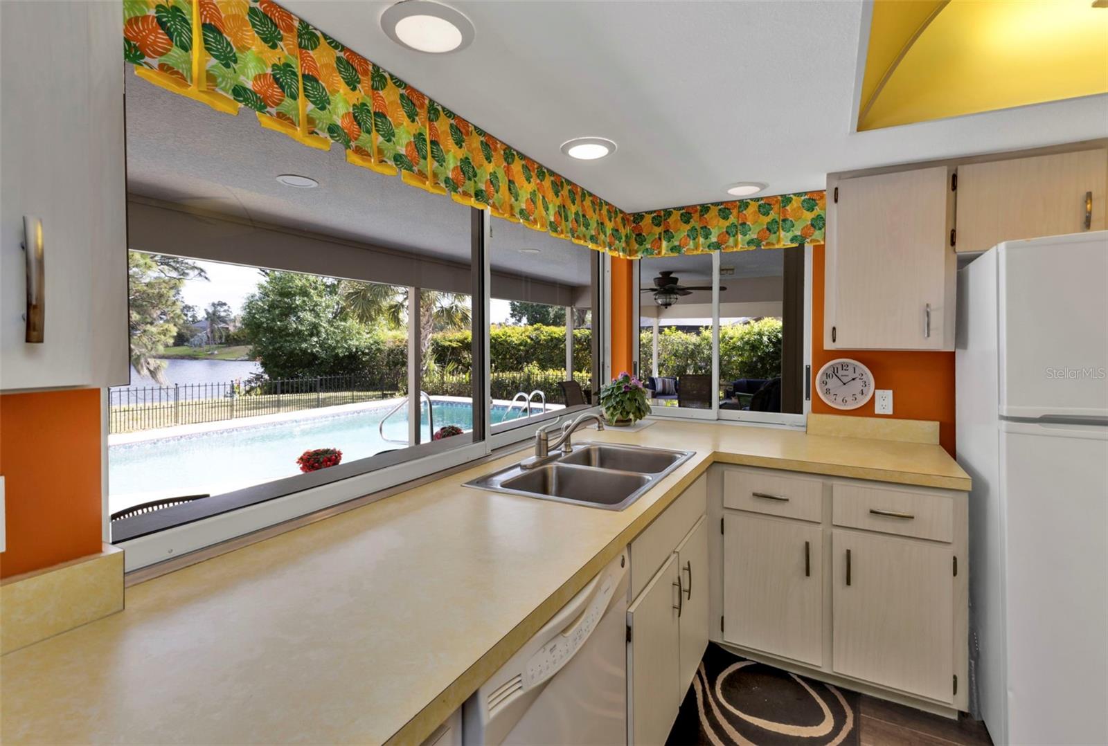 Image 6 of 74 For 1430 Aken Street