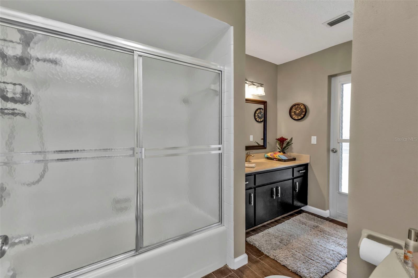 Image 9 of 74 For 1430 Aken Street