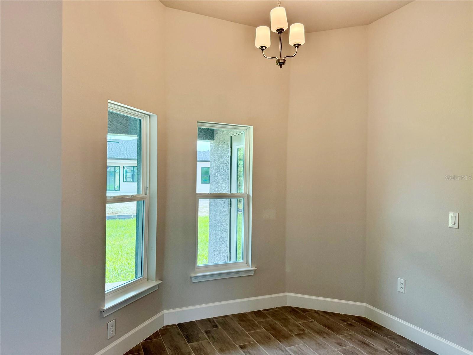 Image 16 of 35 For 14735 Keystone Boulevard