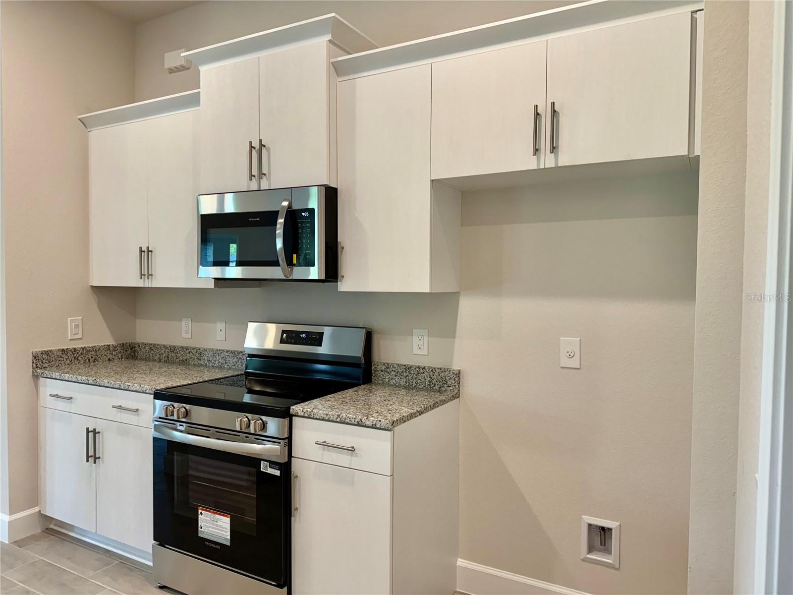 Image 5 of 15 For 14735 Keystone Boulevard
