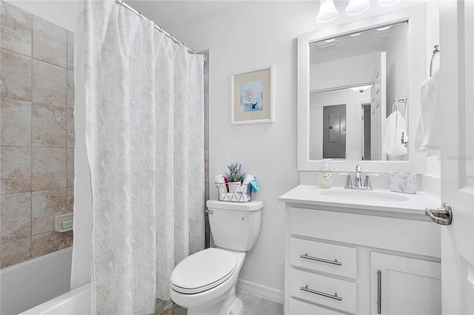 Image 17 of 43 For 15970 Grassland Lane 2816