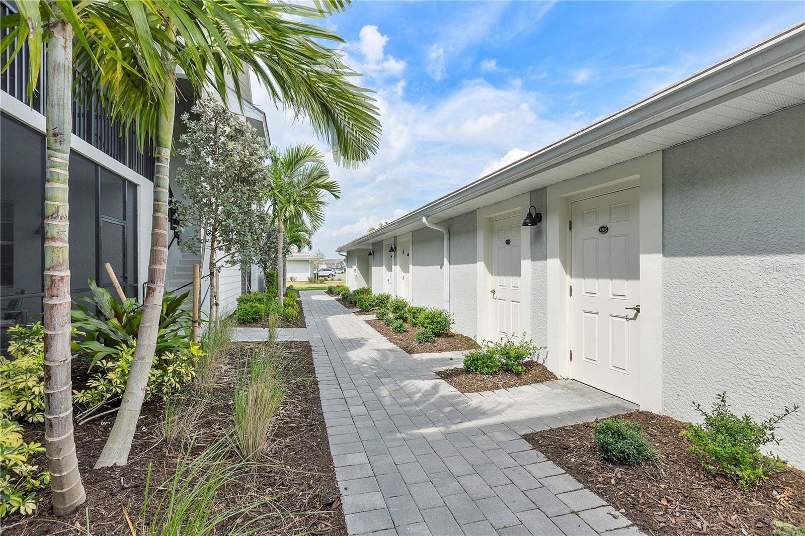 Image 26 of 43 For 15970 Grassland Lane 2816