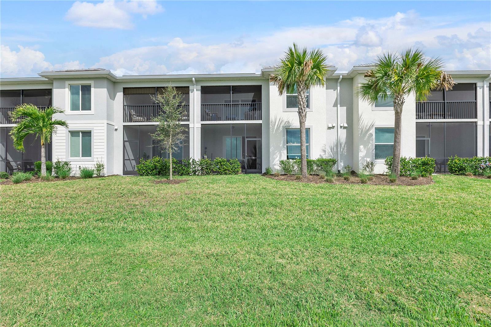 Image 29 of 43 For 15970 Grassland Lane 2816