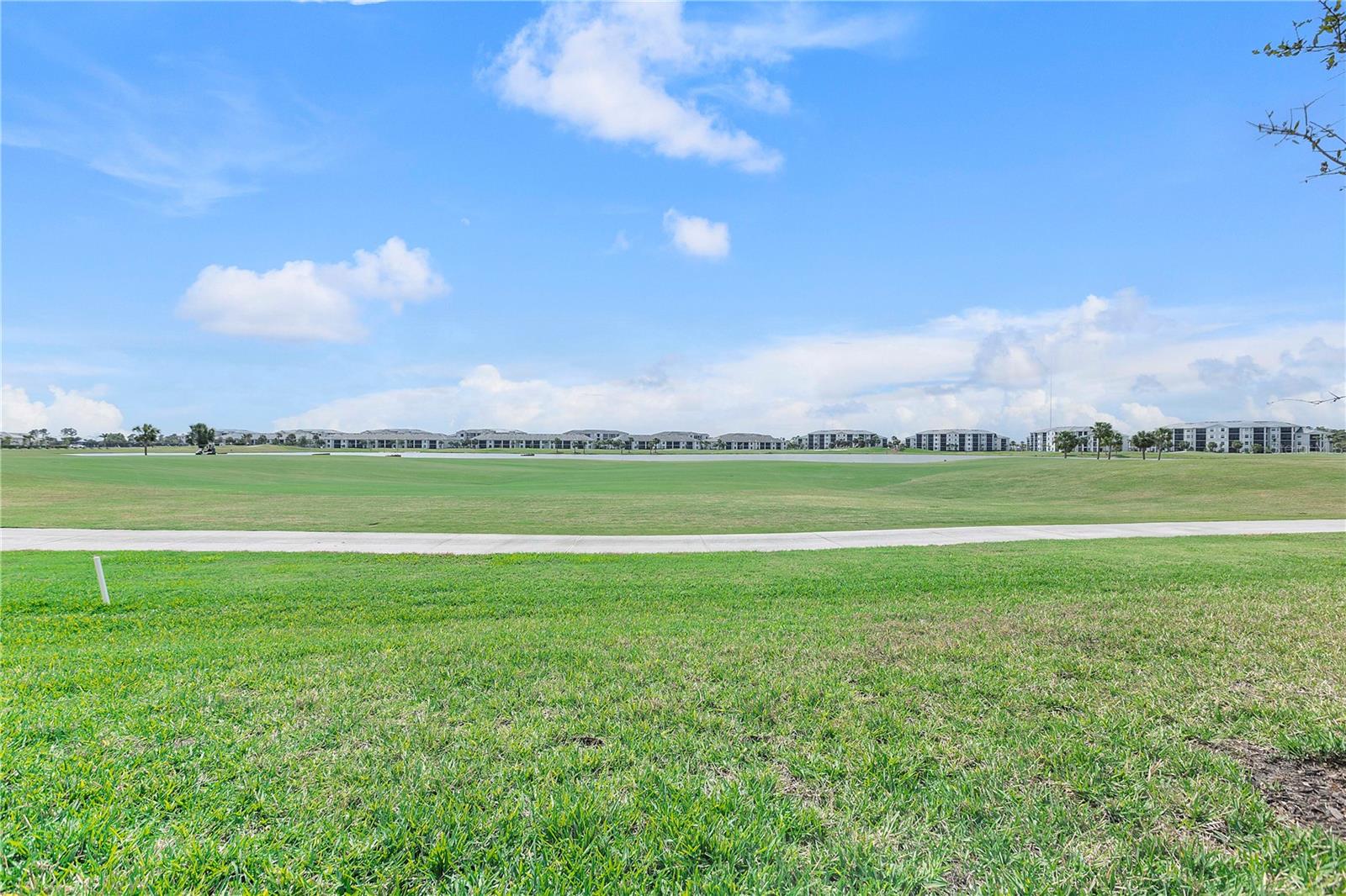 Image 31 of 43 For 15970 Grassland Lane 2816