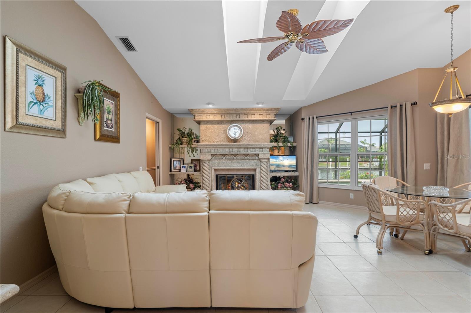 Image 23 of 68 For 5032 La Costa Island Court