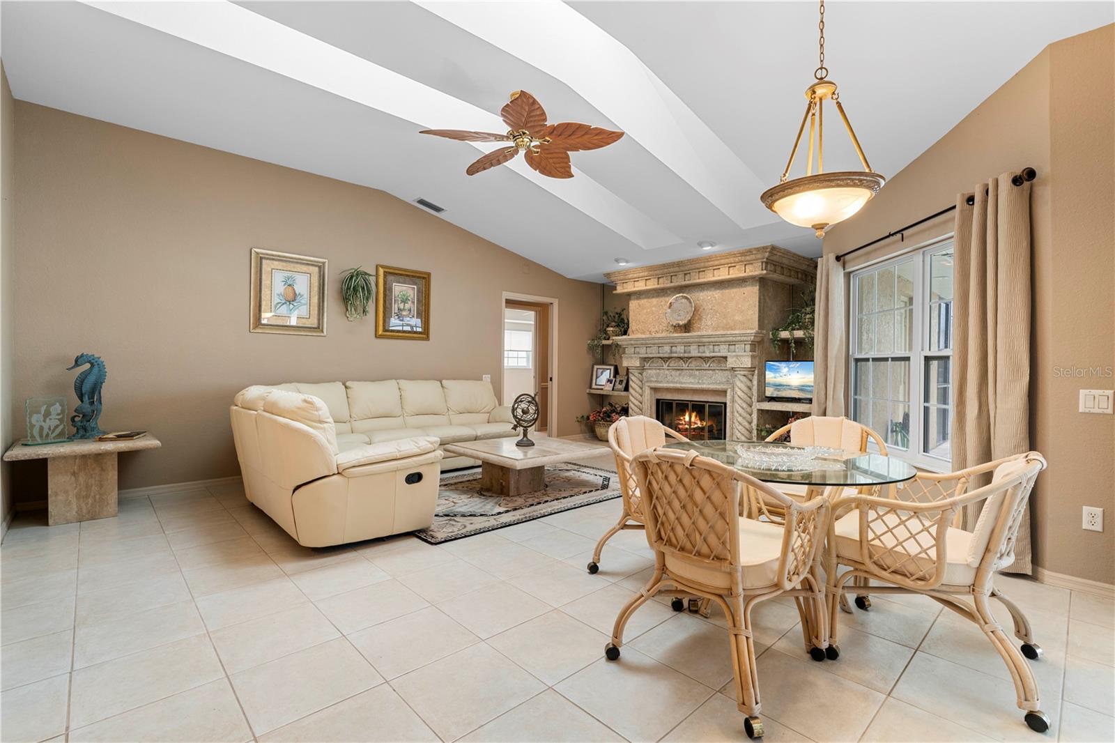 Image 26 of 68 For 5032 La Costa Island Court