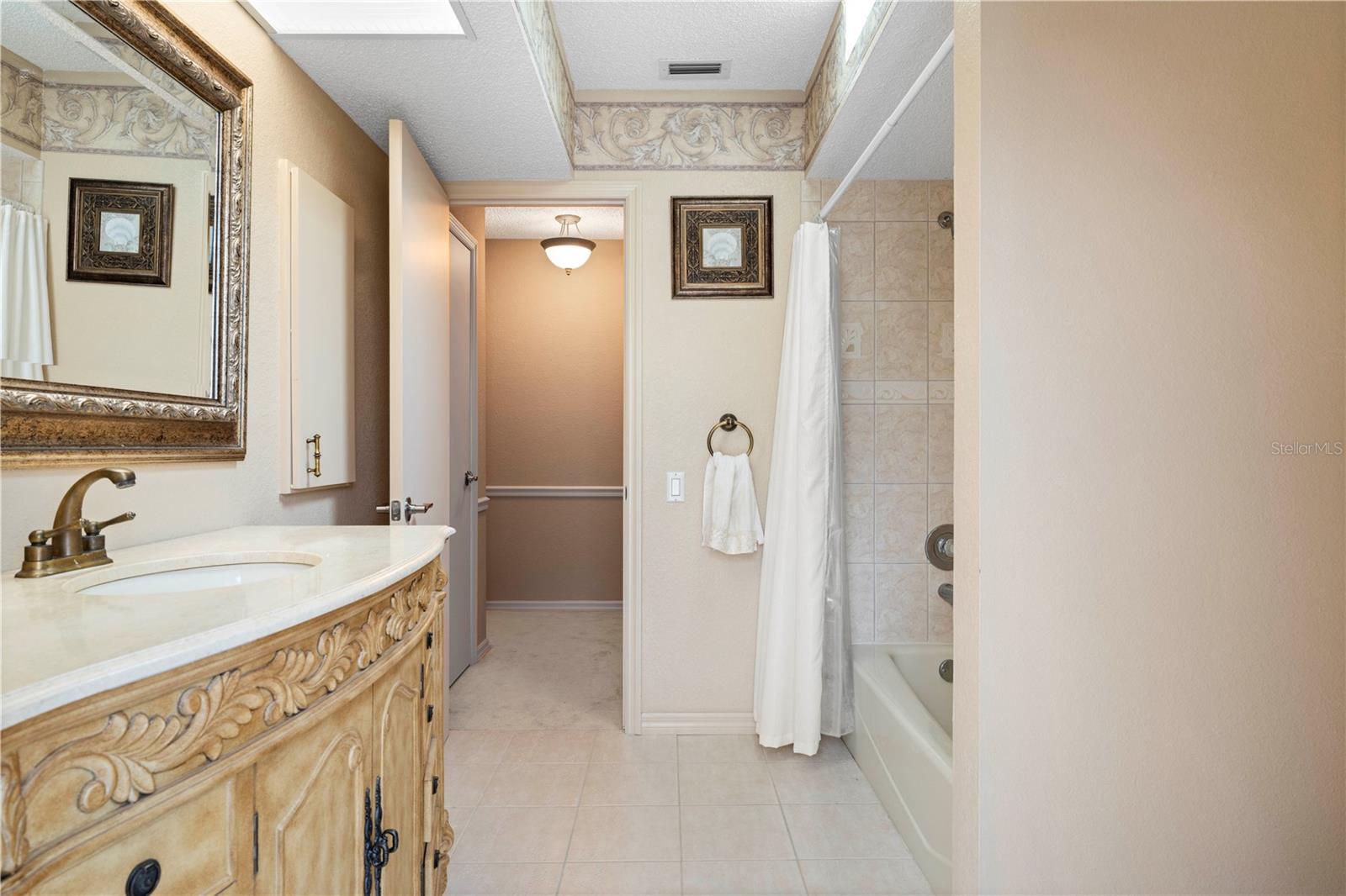 Image 45 of 68 For 5032 La Costa Island Court