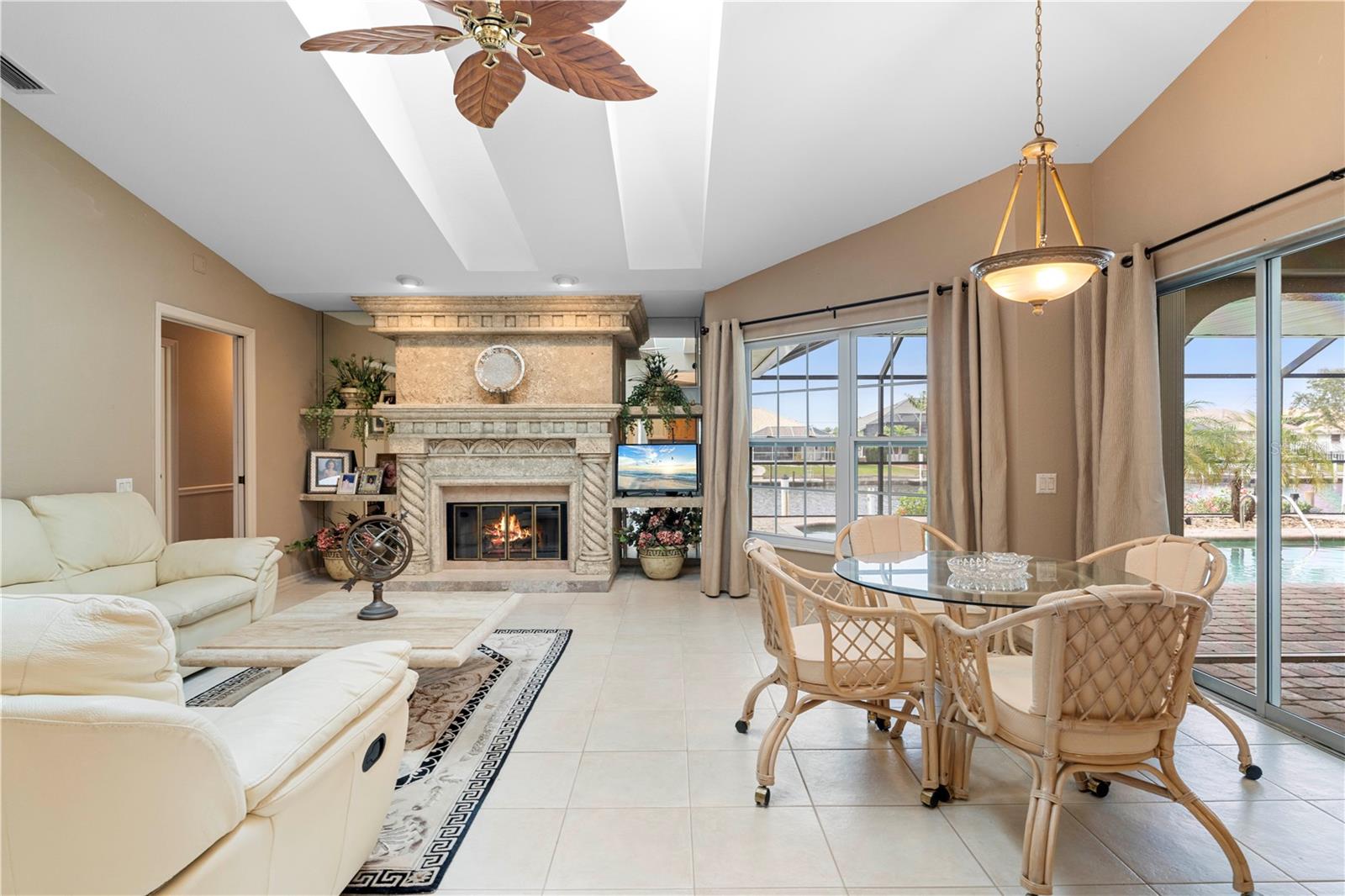 Image 5 of 68 For 5032 La Costa Island Court