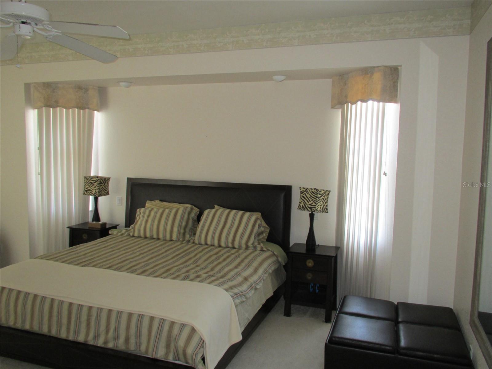 Image 17 of 21 For 23404 Peachland Boulevard