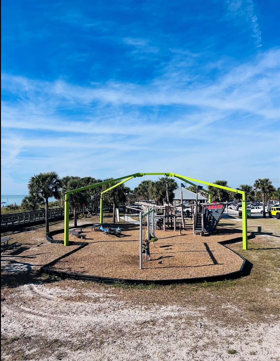 Image 7 of 13 For 742 Tamiami Trail