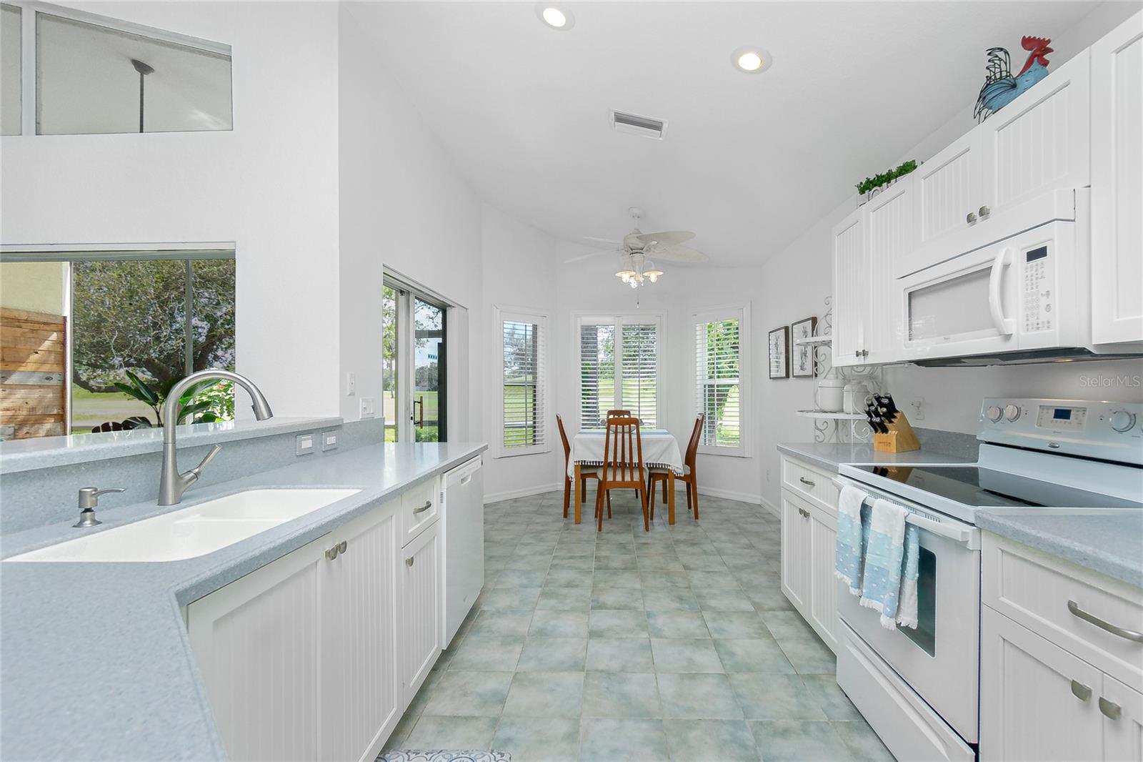 Image 11 of 25 For 26162 Stillwater Circle
