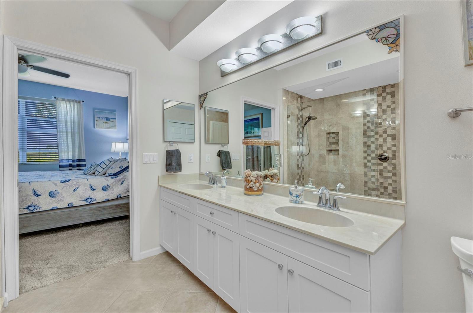 Image 21 of 58 For 3393 Grand Vista Court 101