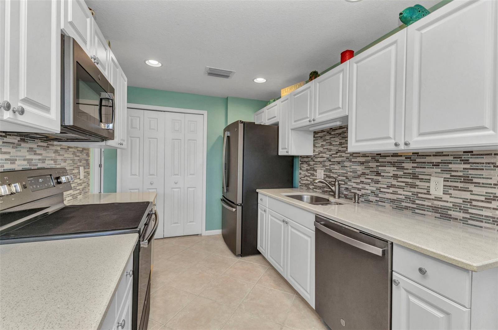 Image 6 of 58 For 3393 Grand Vista Court 101
