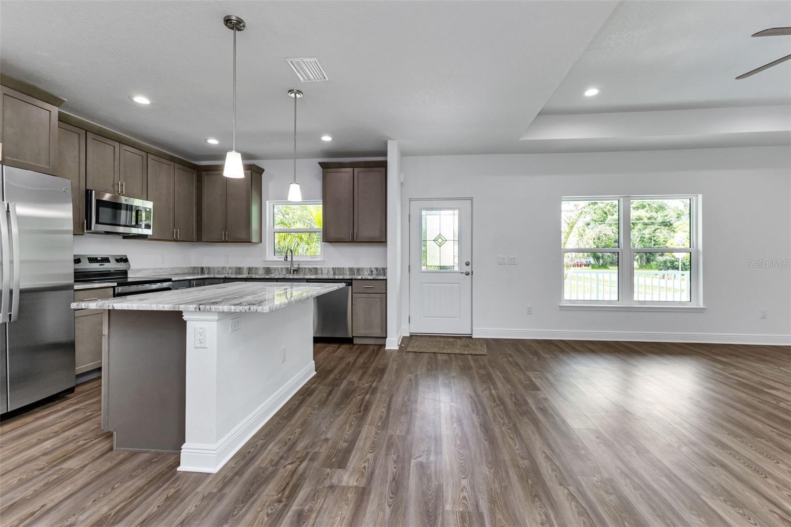 Image 10 of 53 For 535 Milus Street