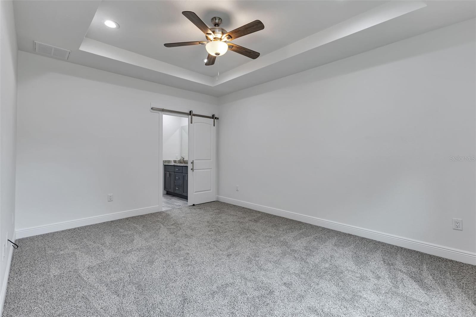 Image 19 of 53 For 535 Milus Street