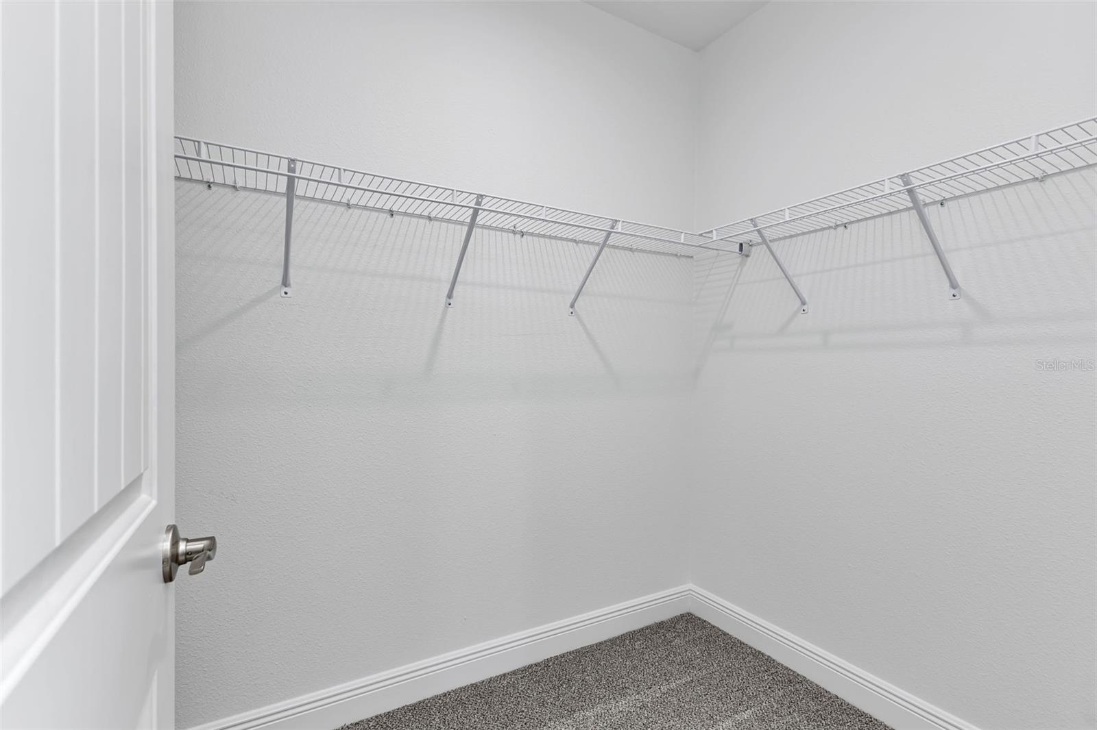 Image 24 of 53 For 535 Milus Street