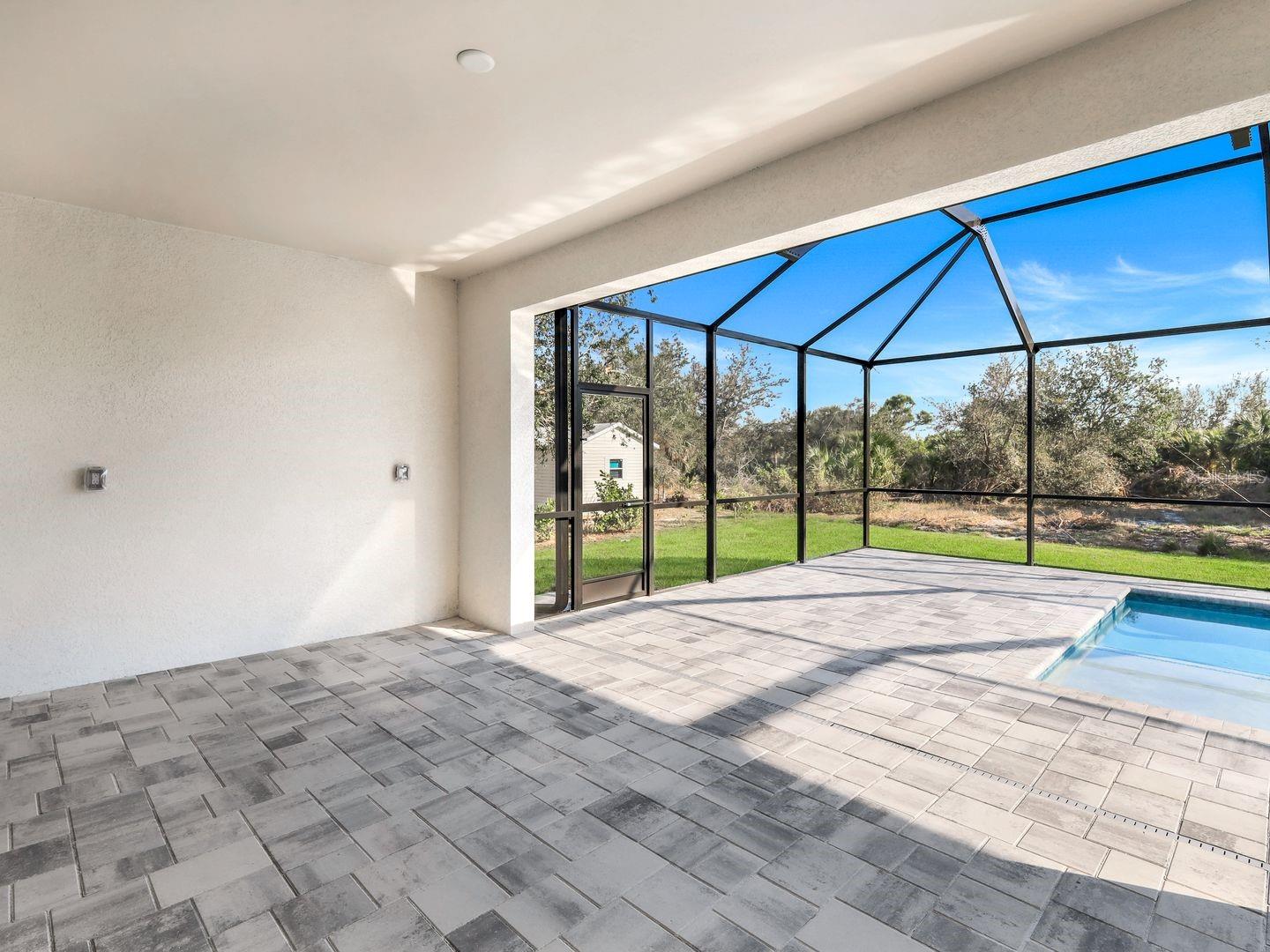 Image 19 of 37 For 14319 Allensworth Avenue