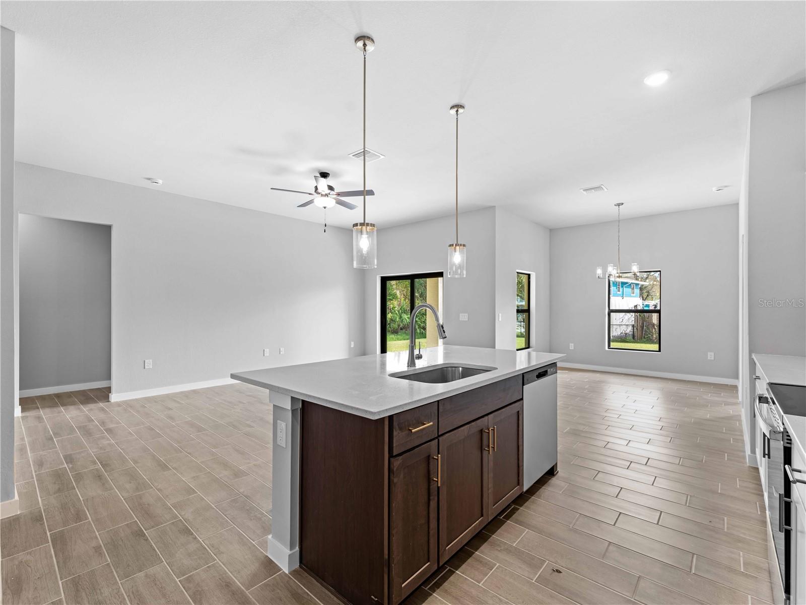 Image 11 of 50 For 12156 Wellington Avenue