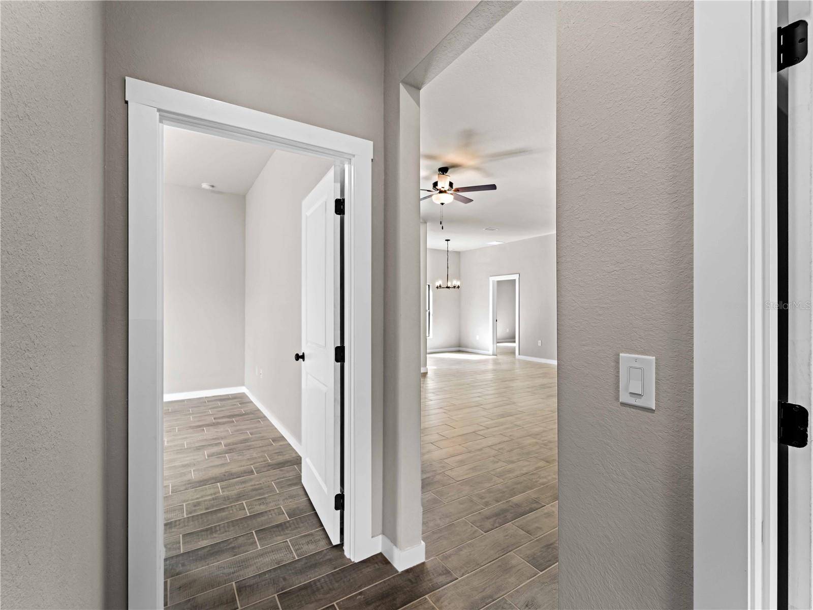 Image 17 of 50 For 17323 Elmwood Avenue