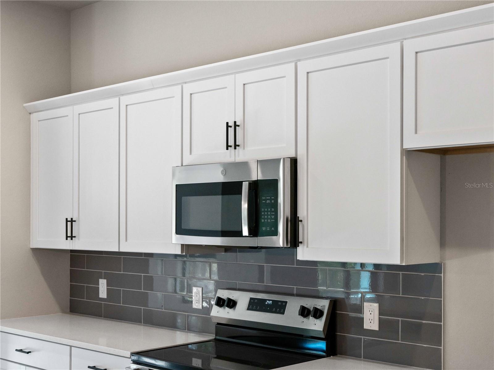 Image 2 of 50 For 17323 Elmwood Avenue