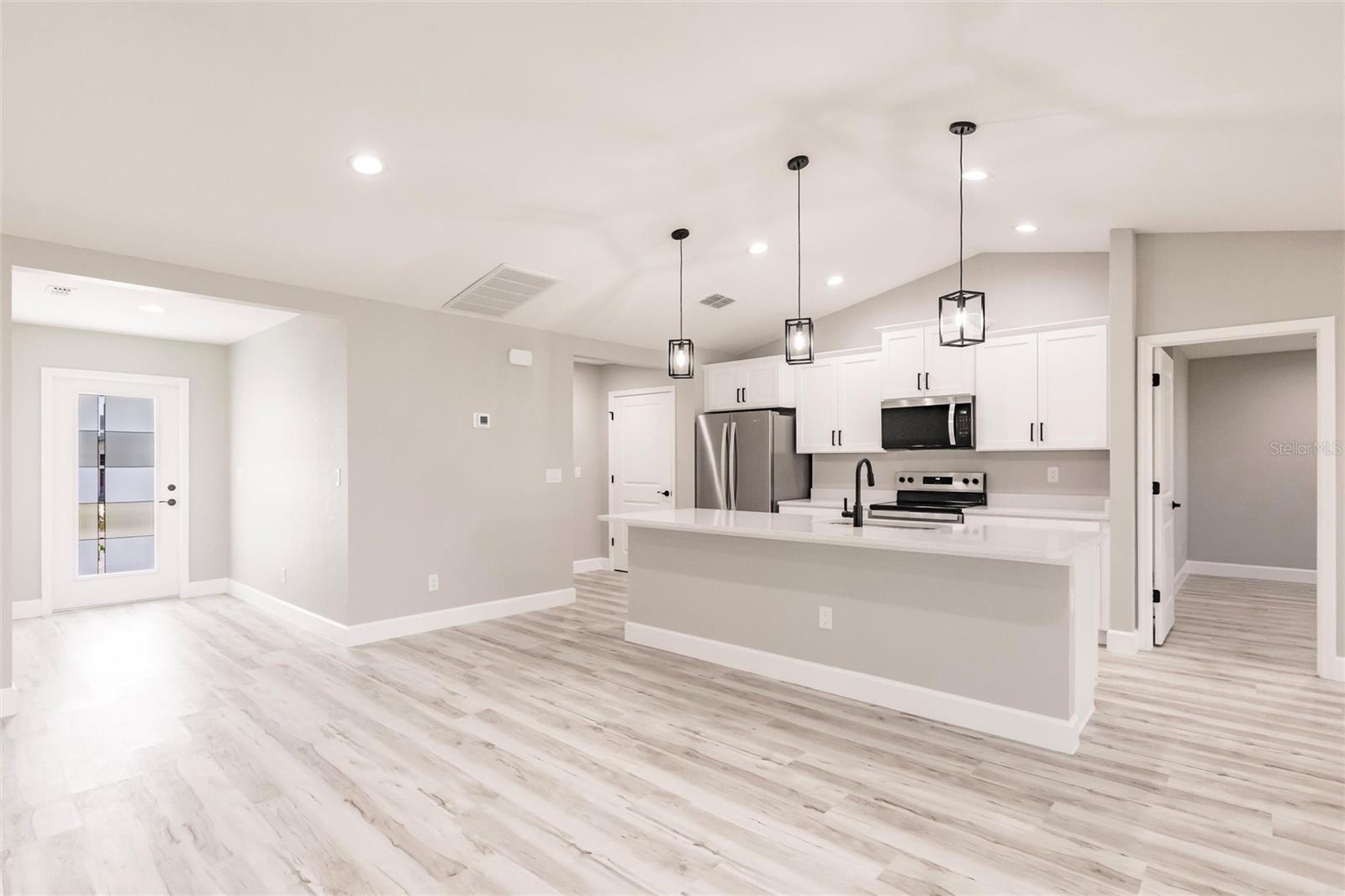 Image 11 of 50 For 2721 4th Terrace