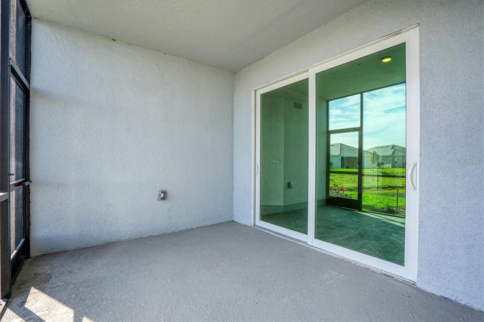 Image 30 of 76 For 14234 Heritage Landing Boulevard 1016
