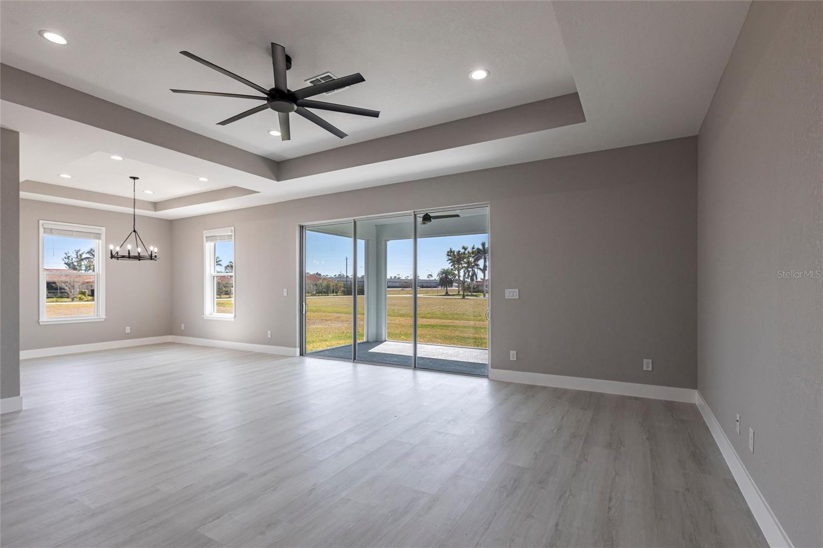 Image 4 of 37 For 2729 4th Terrace