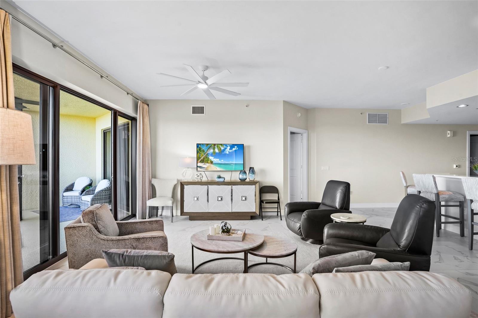 Image 11 of 45 For 14380 Riva Del Lago Drive 1804